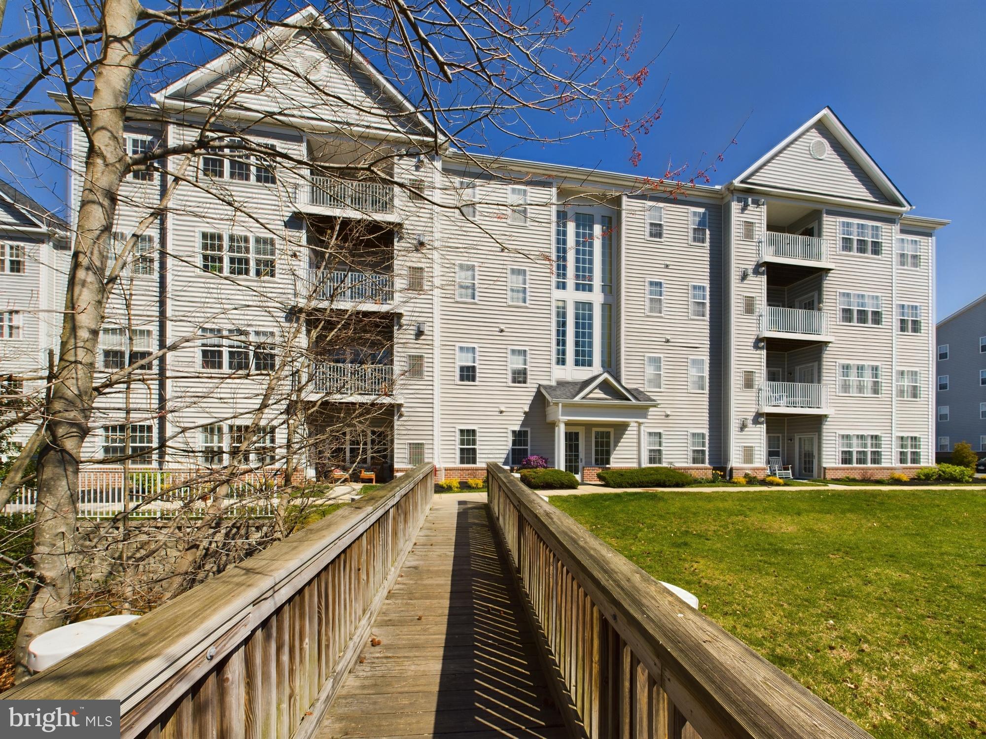 373 Hopkins Landing #373