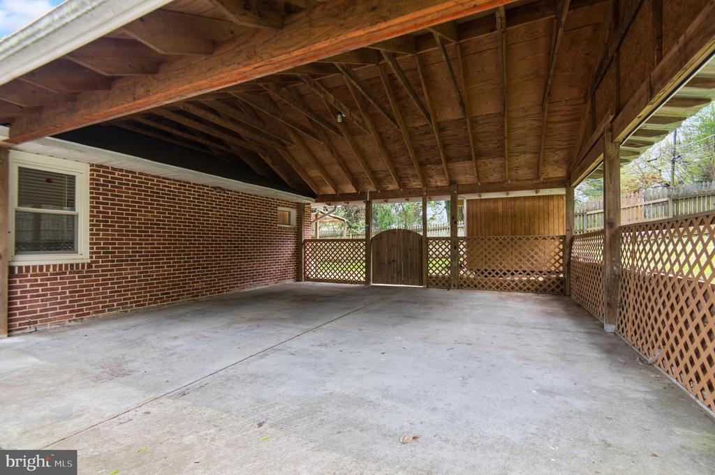 1331 Glendale Rd