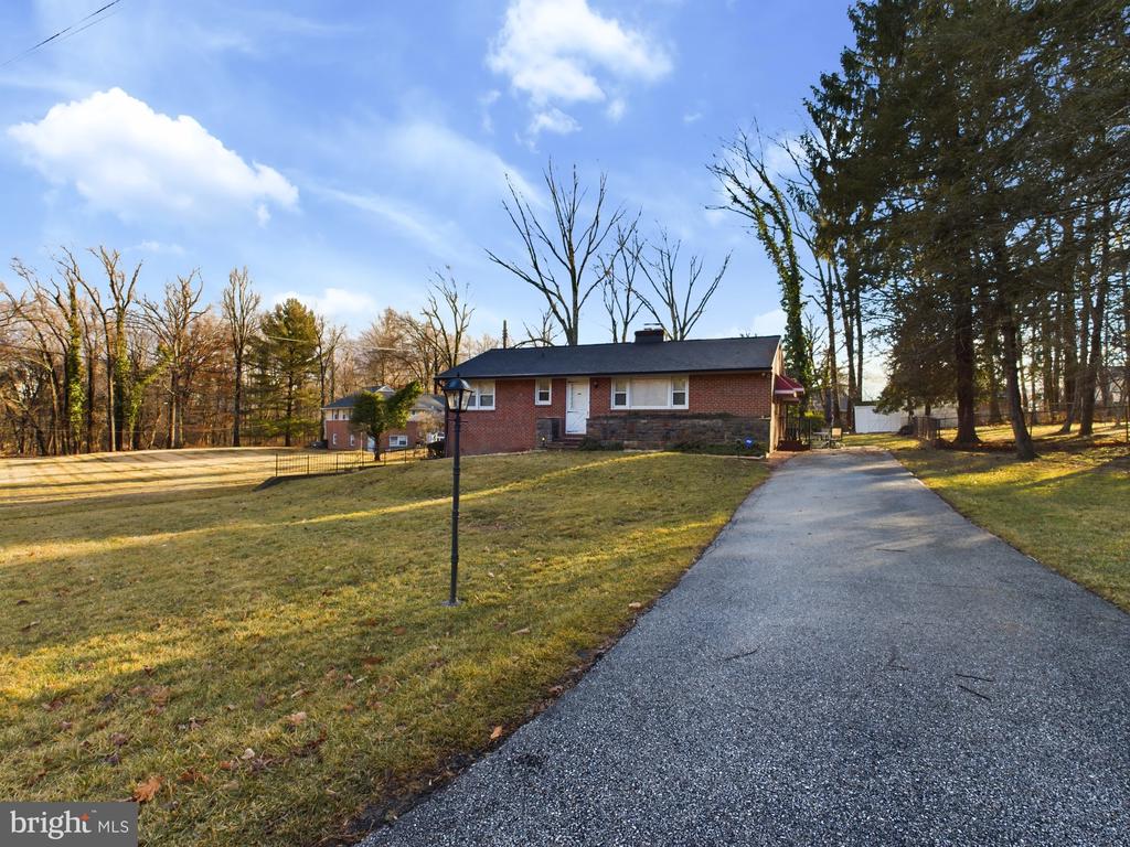 7019 Rockridge Rd