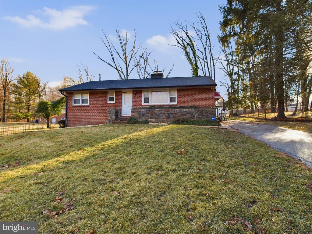 7019 Rockridge Rd