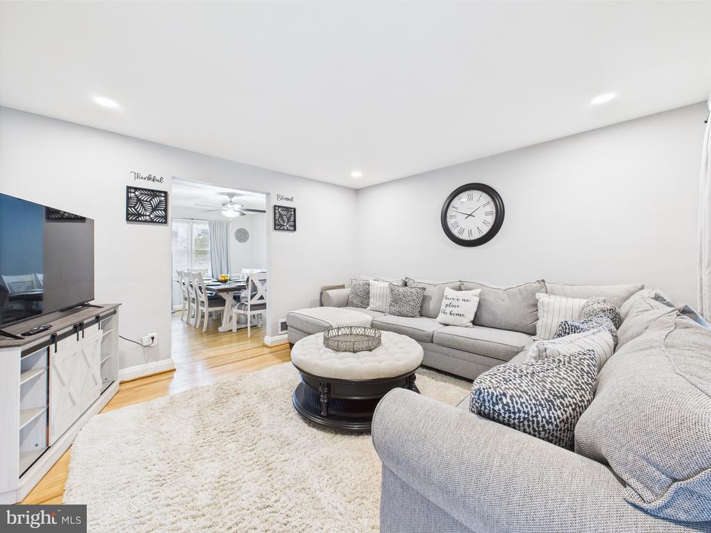 8663 Black Oak