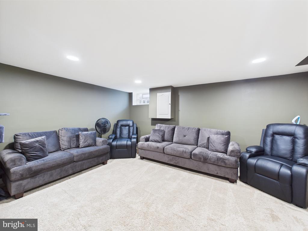8663 Black Oak