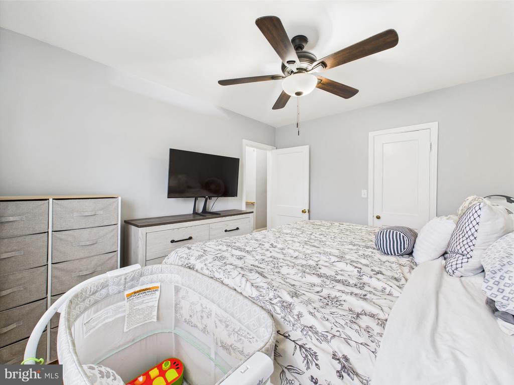 8663 Black Oak