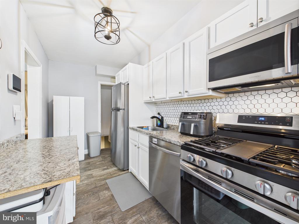 8663 Black Oak