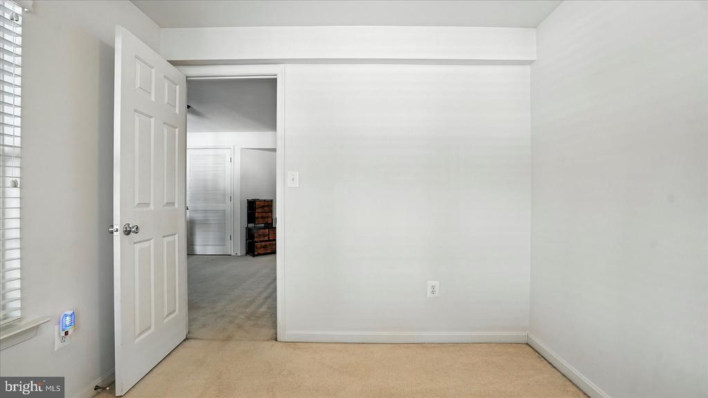 28 BUTTONWOOD COURT