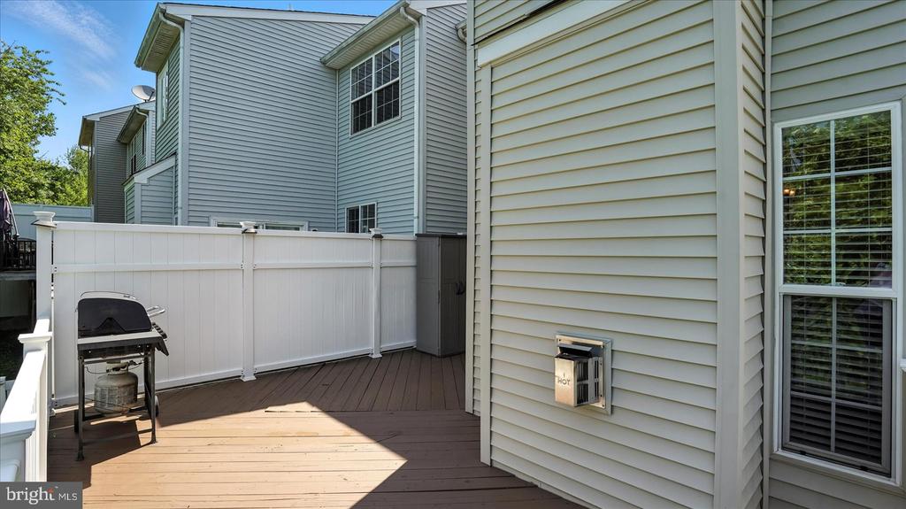 28 BUTTONWOOD COURT