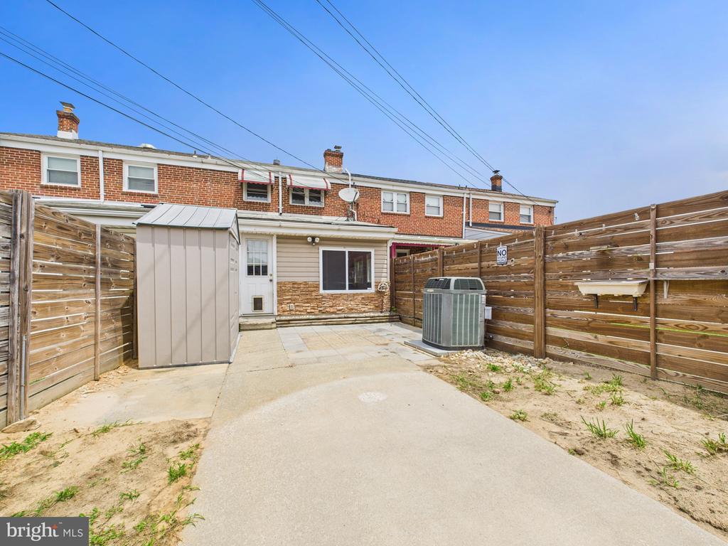 2743 Kirkleigh