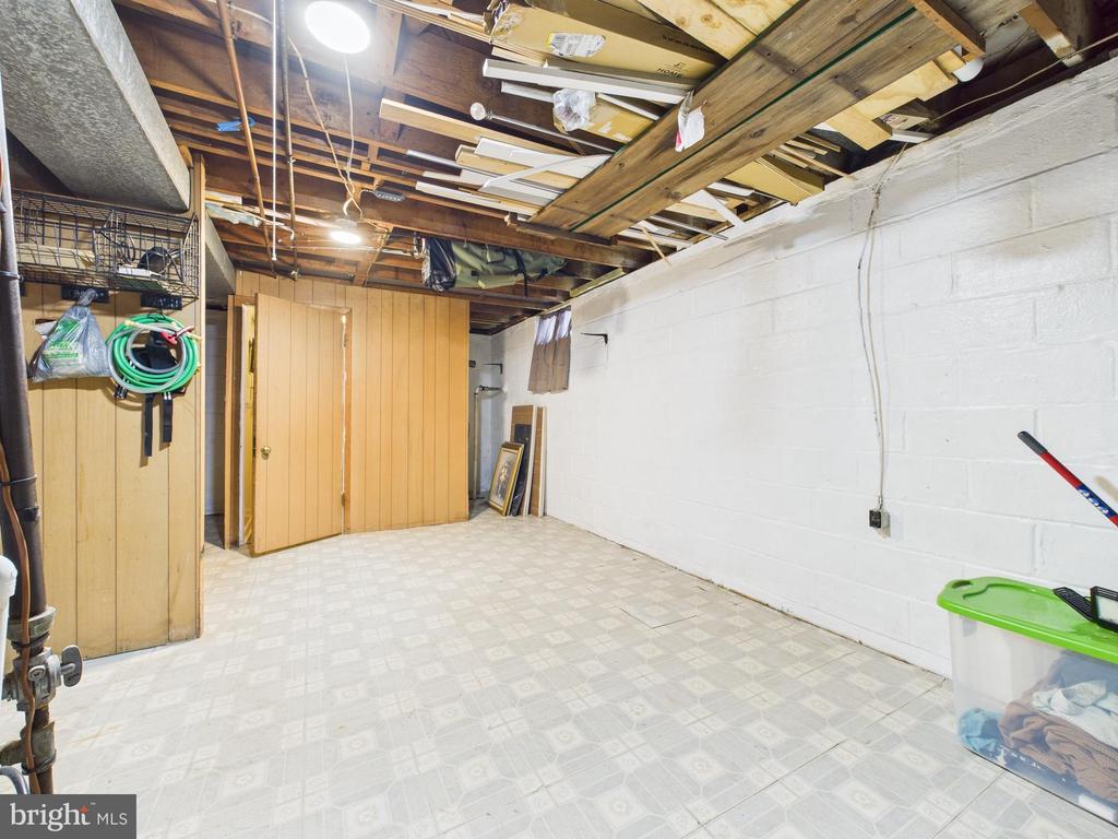 3213 DOYCRON COURT