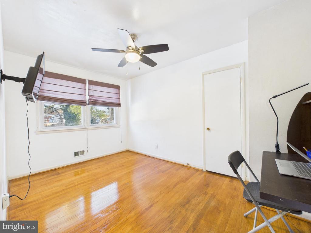 3213 DOYCRON COURT