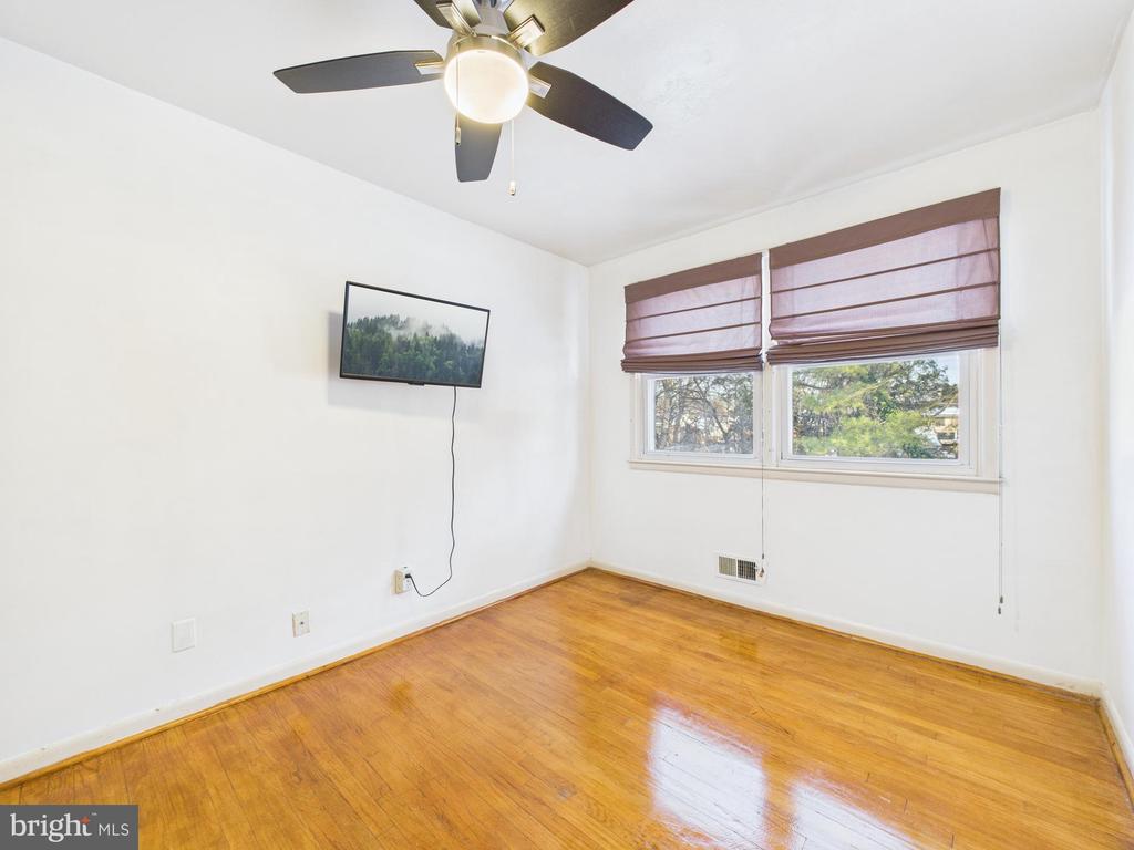 3213 DOYCRON COURT
