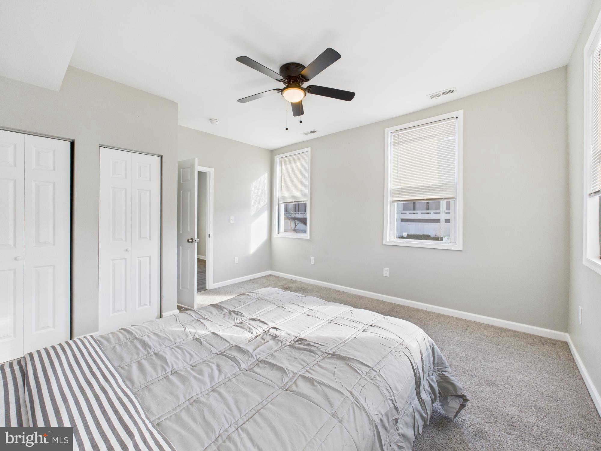 300 W CHESAPEAKE AVENUE W 4