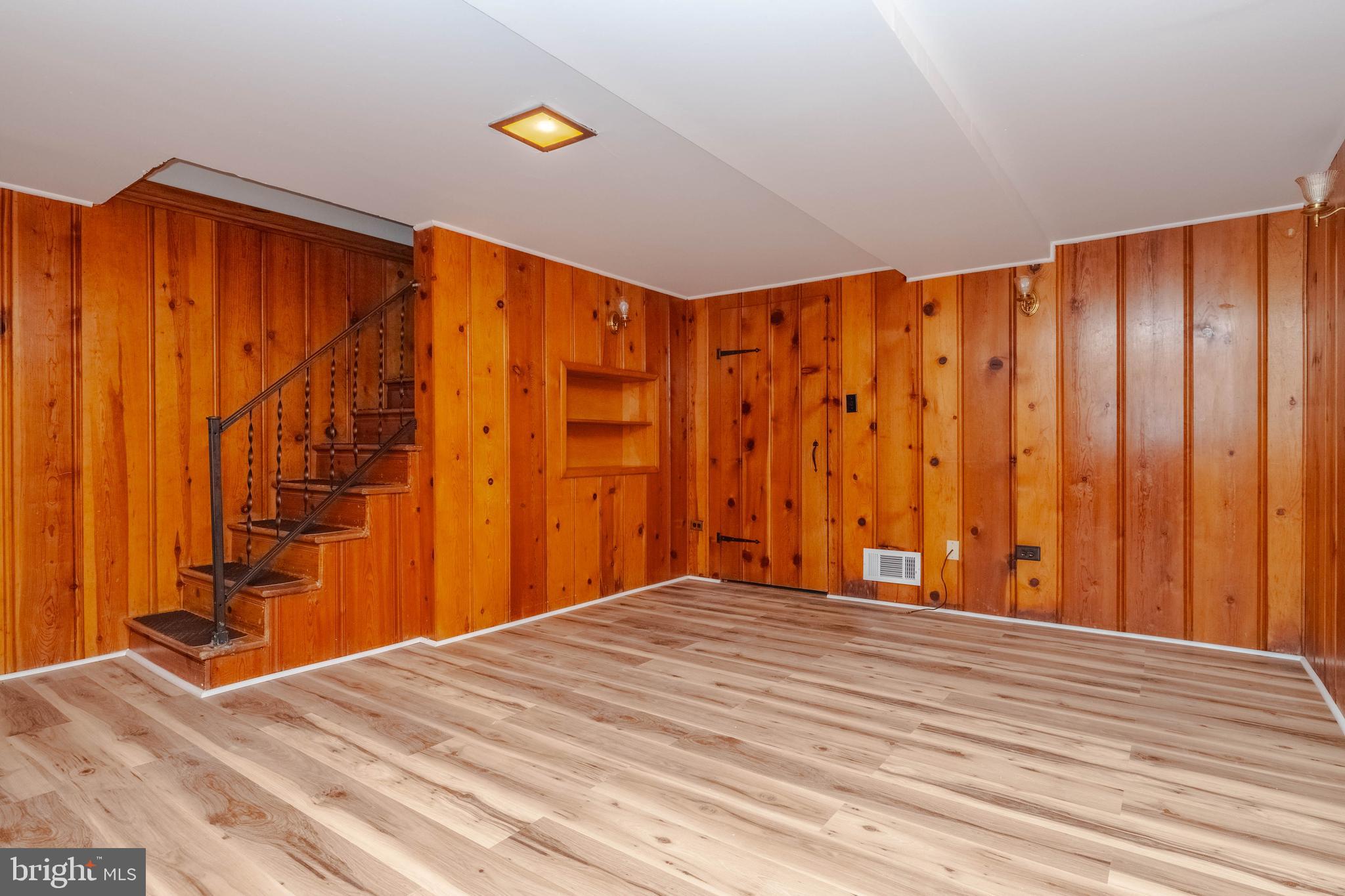 5413 CHANNING ROAD