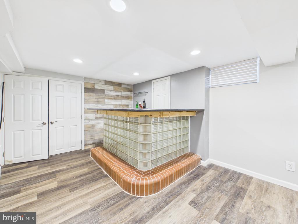 3739 LOCHEARN DRIVE