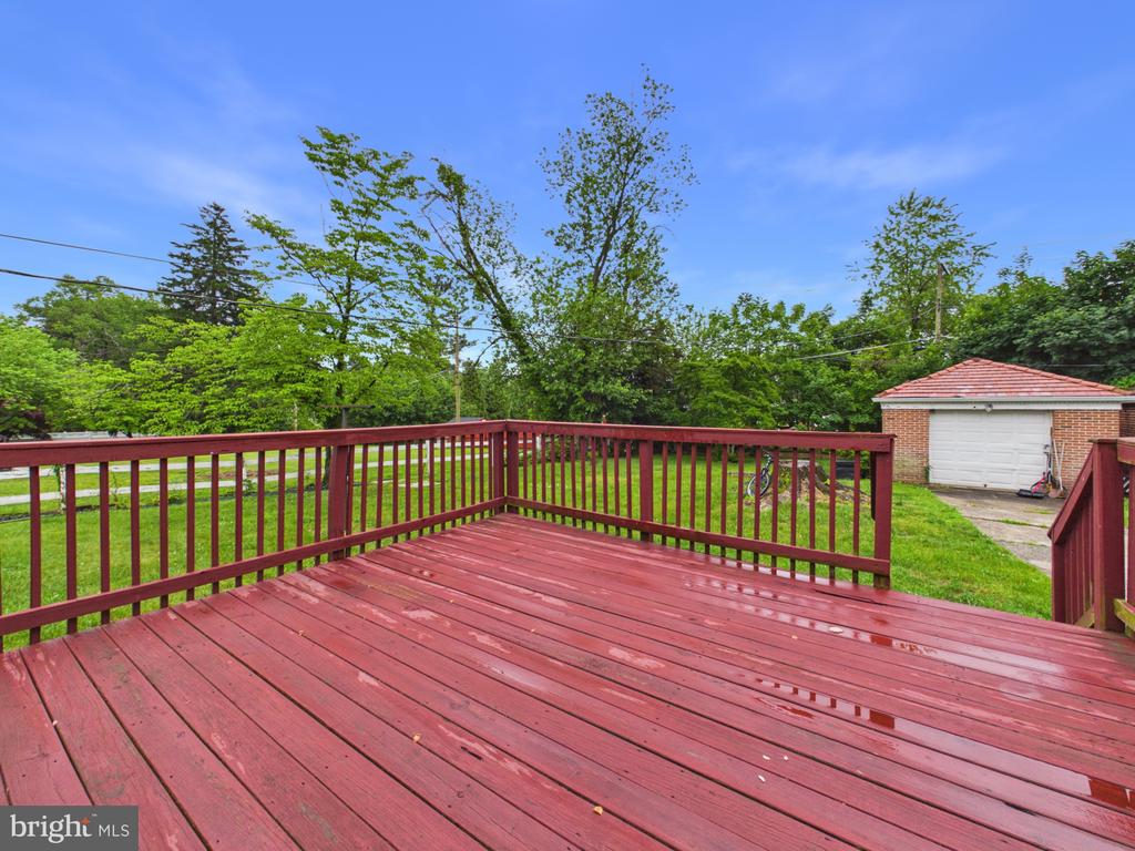 3739 LOCHEARN DRIVE
