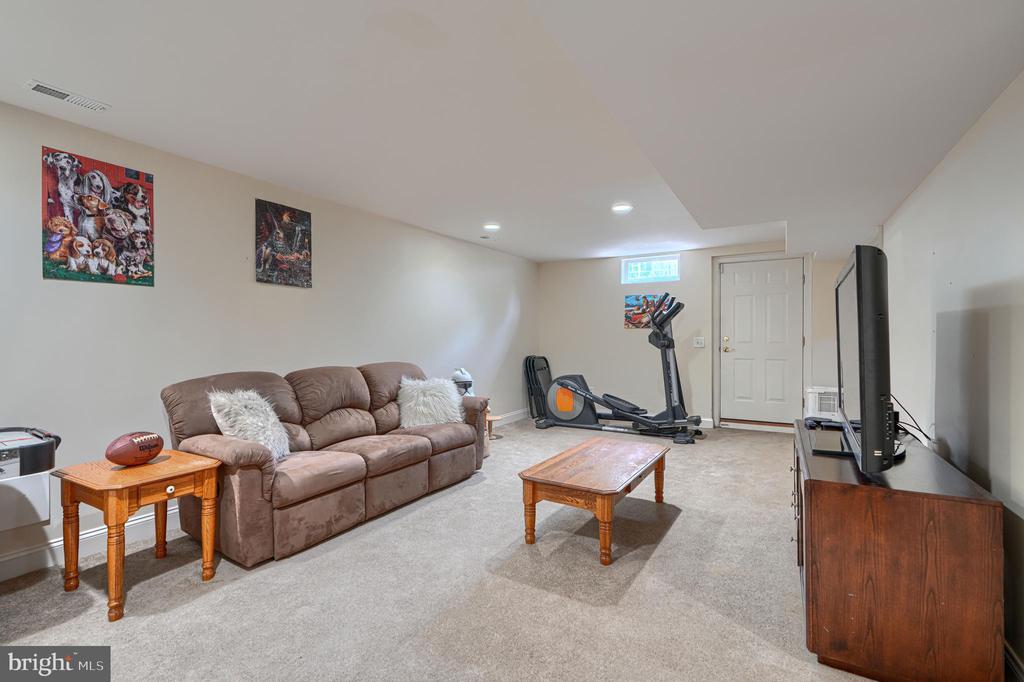 4620 SILVER SPRING ROAD