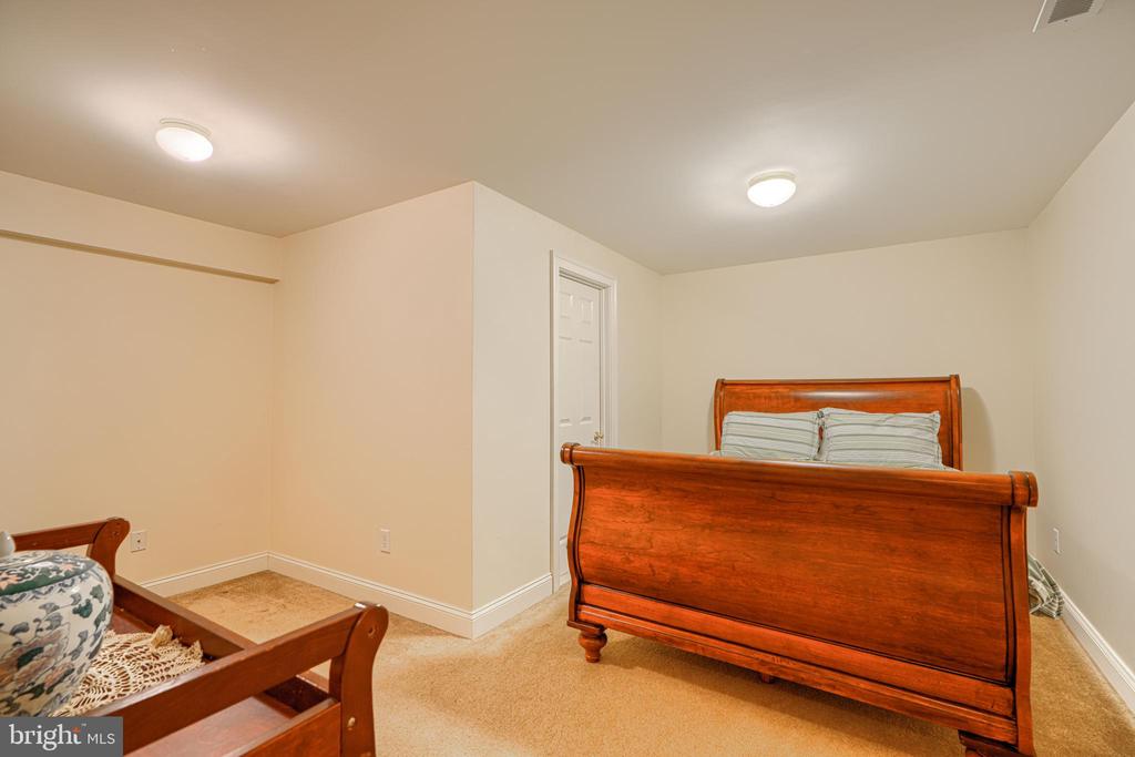 4620 SILVER SPRING ROAD