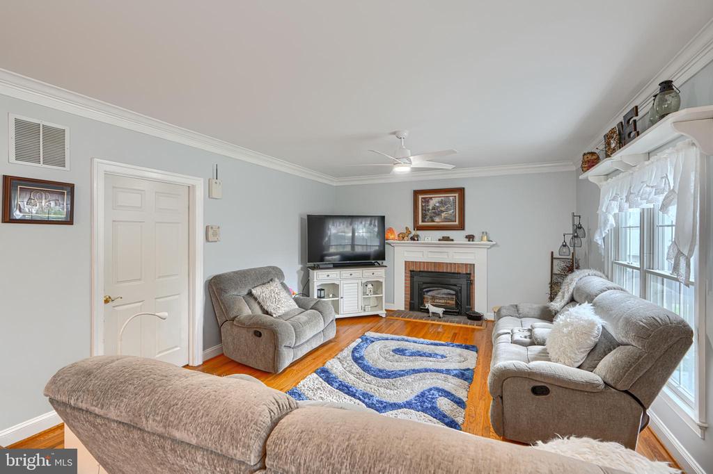 4620 SILVER SPRING ROAD