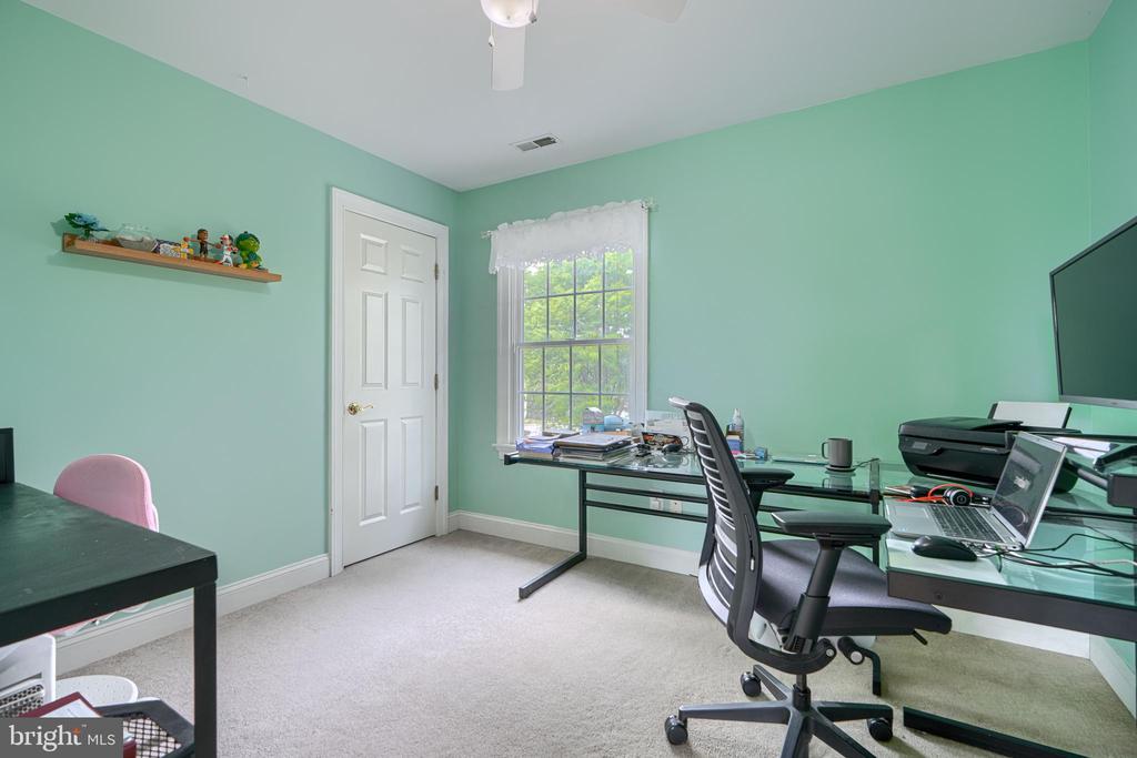 4620 SILVER SPRING ROAD