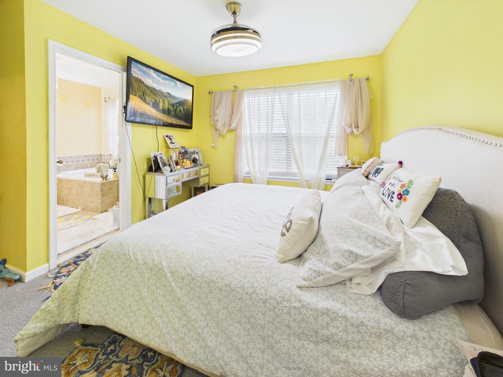 9309 SILVER CHARM DRIVE