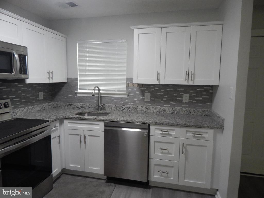 3023 Heathcote Rd