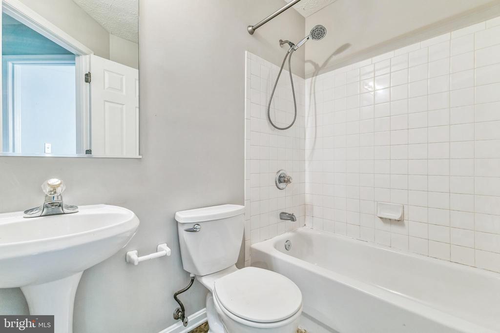 16122 Edenwood Dr