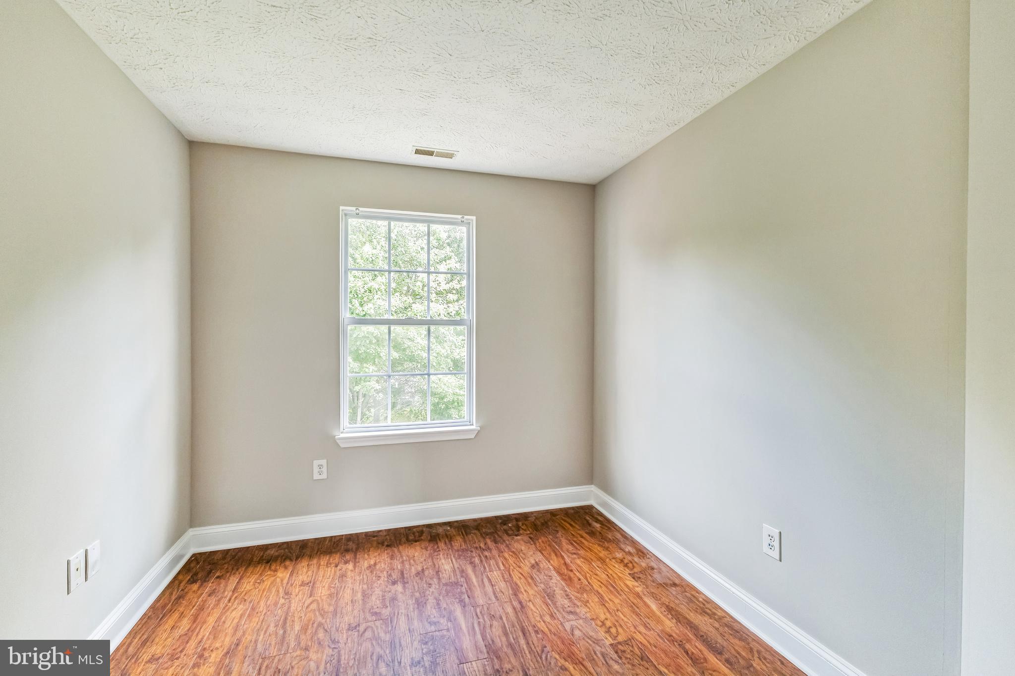 16122 Edenwood Dr