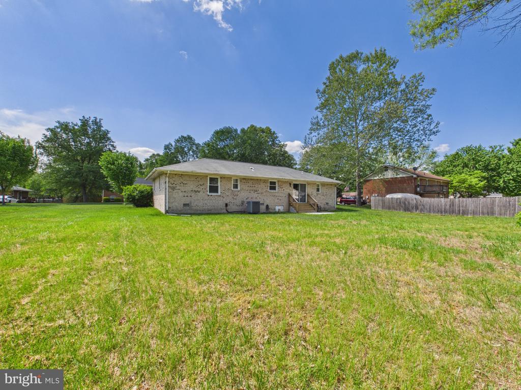 9604 MIDDLERIDGE COURT