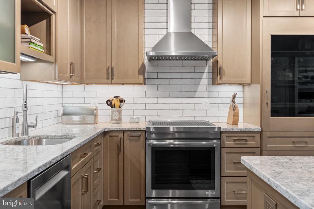155 POTOMAC PSGE 413