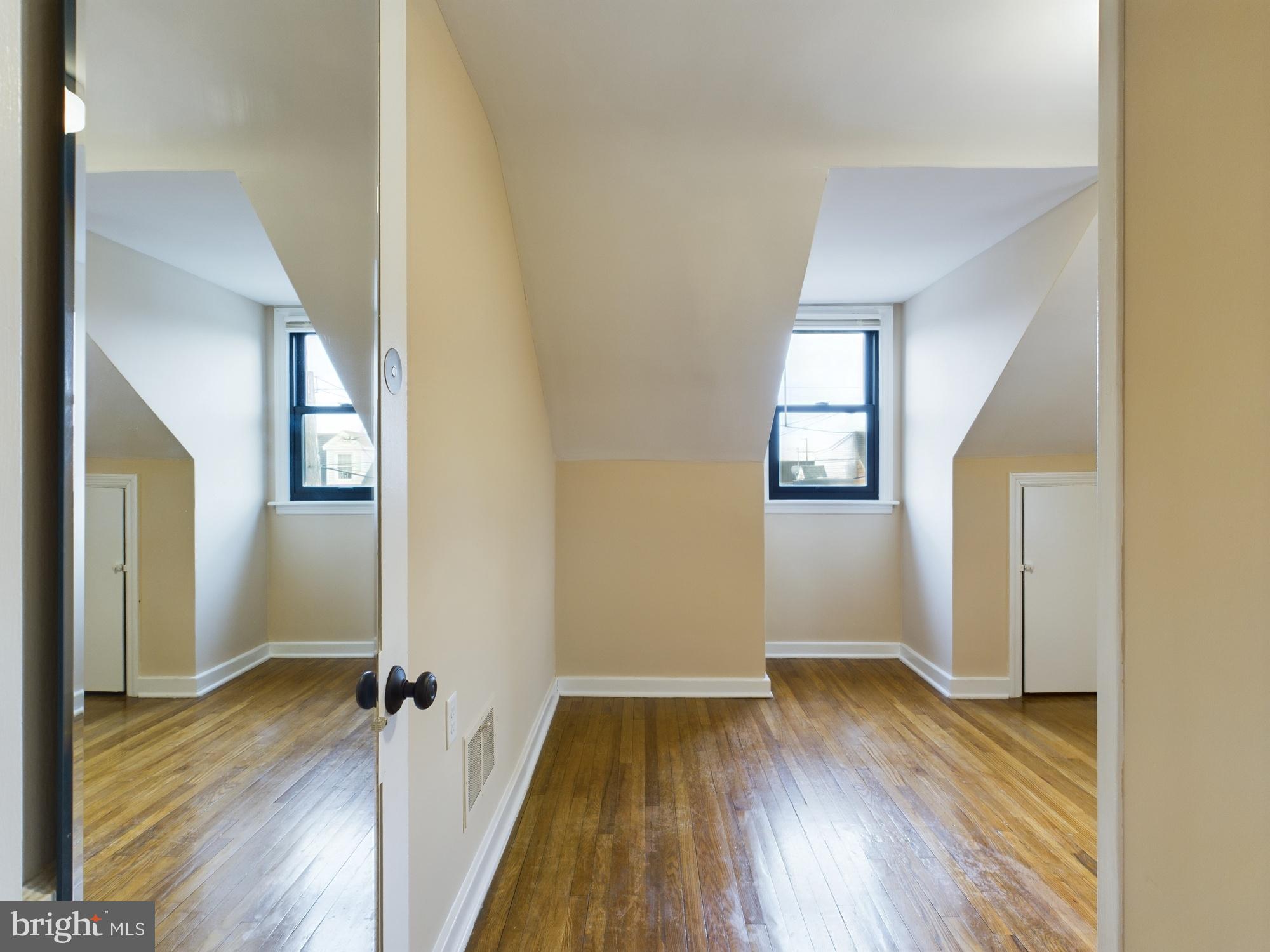 821 E 10th Ave