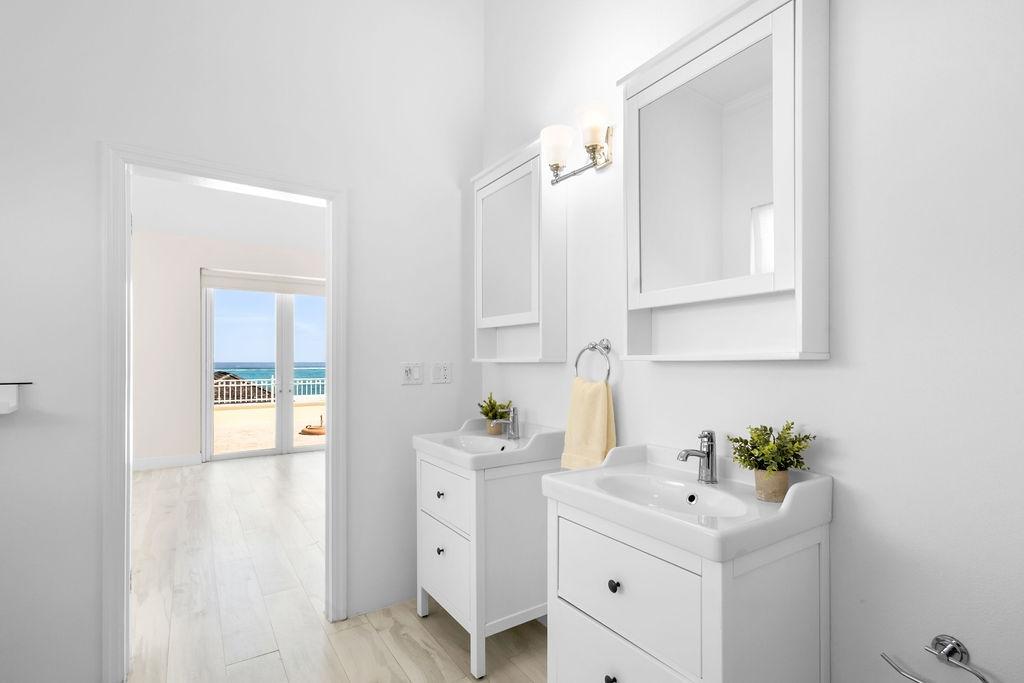 Marbella Shores - WEST BAY ST