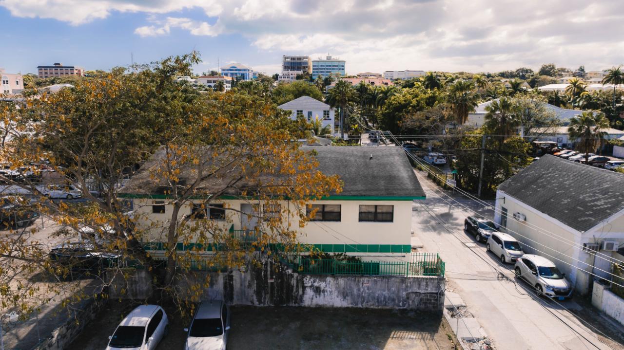 72 DOWDESWELL STREET