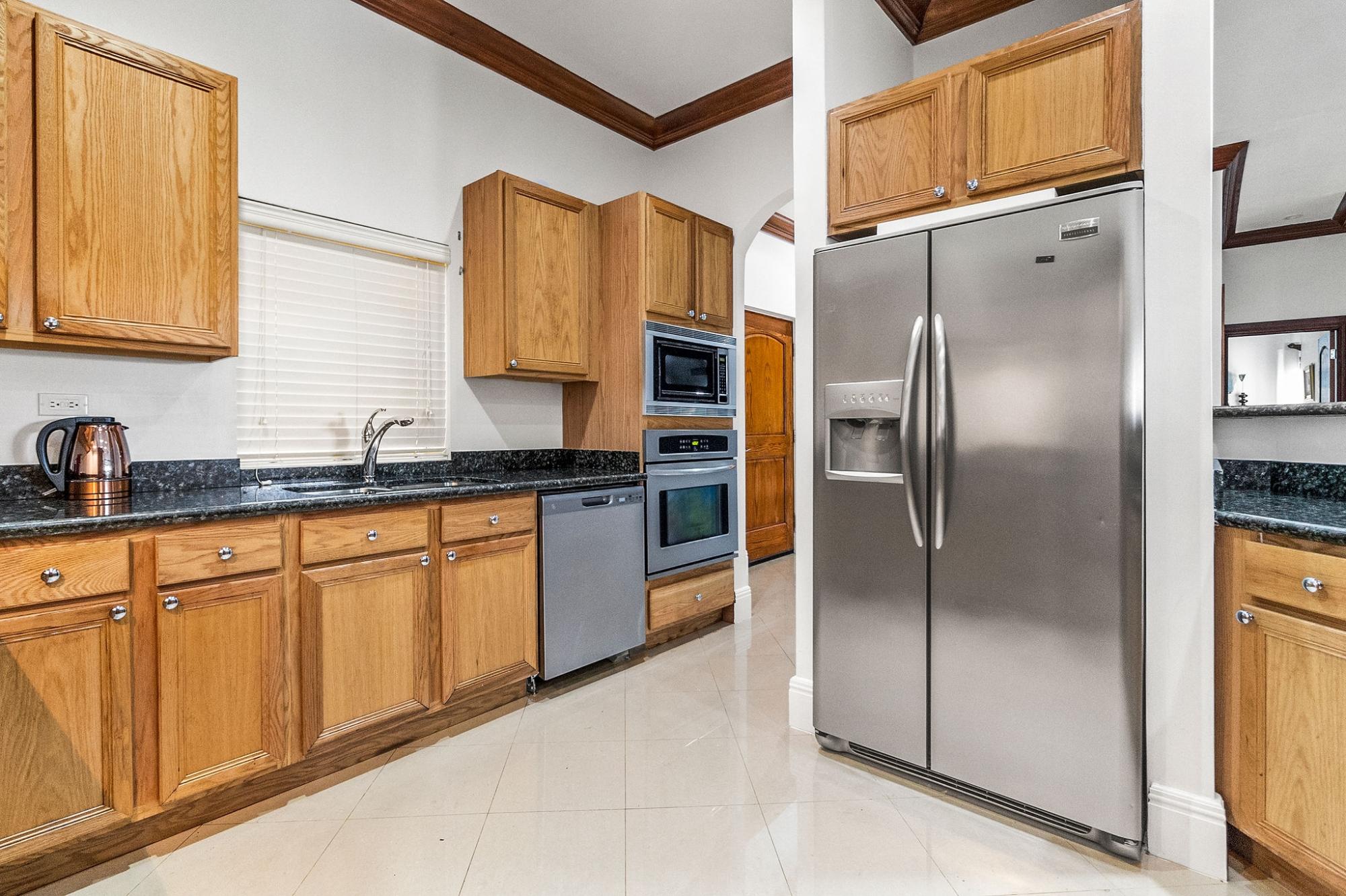 CAVES HEIGHTS Unit: B11B