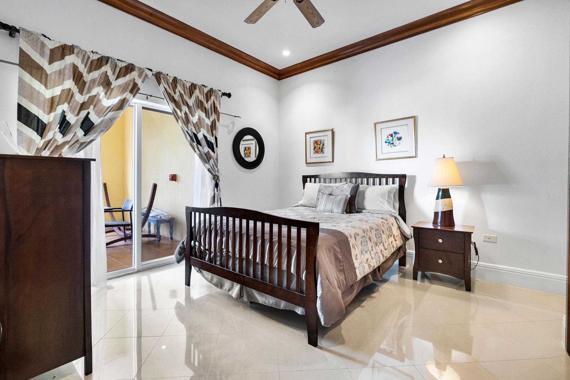 CAVES HEIGHTS Unit: B11B