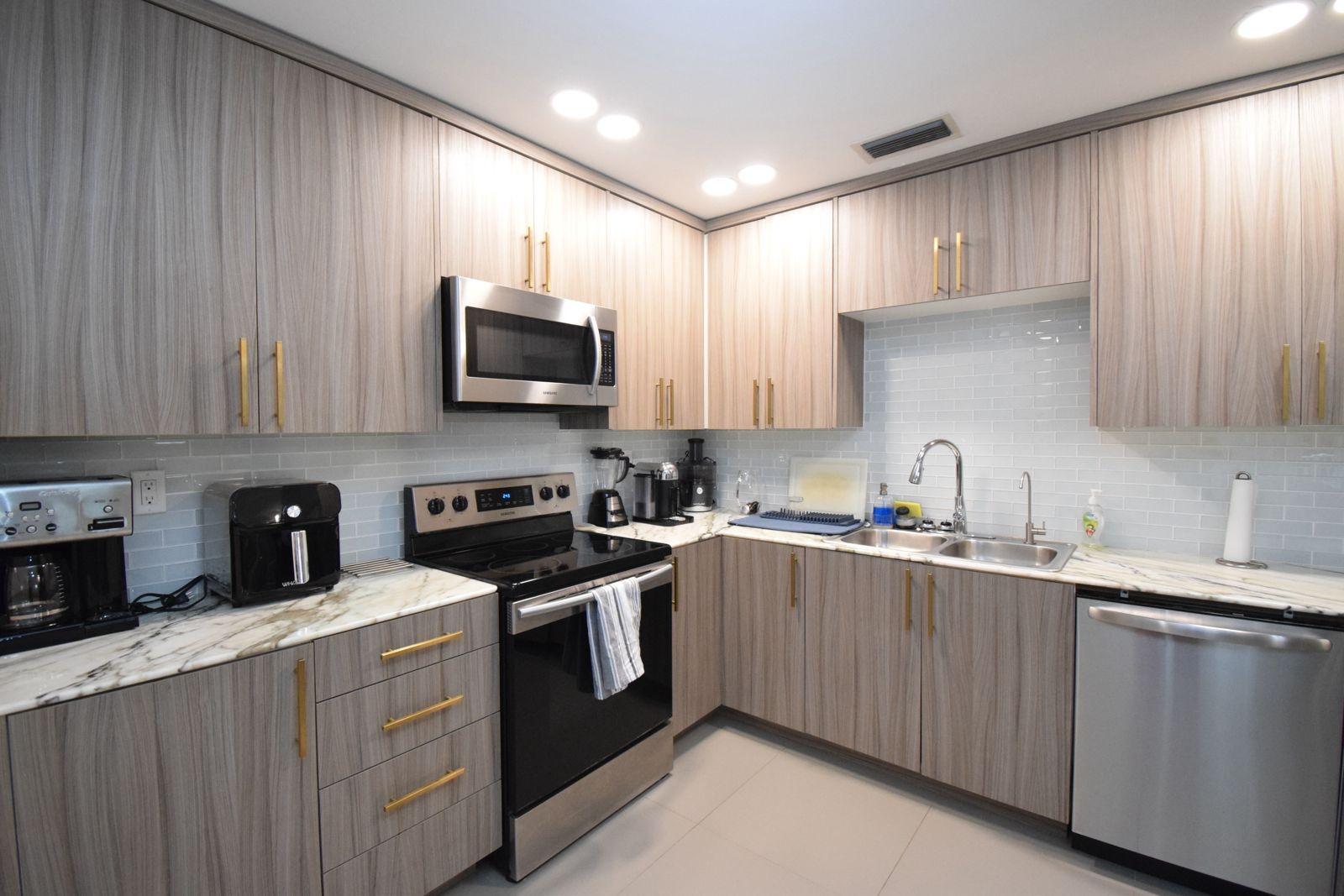 PALMS OF LOVE BEACH Unit: 4C