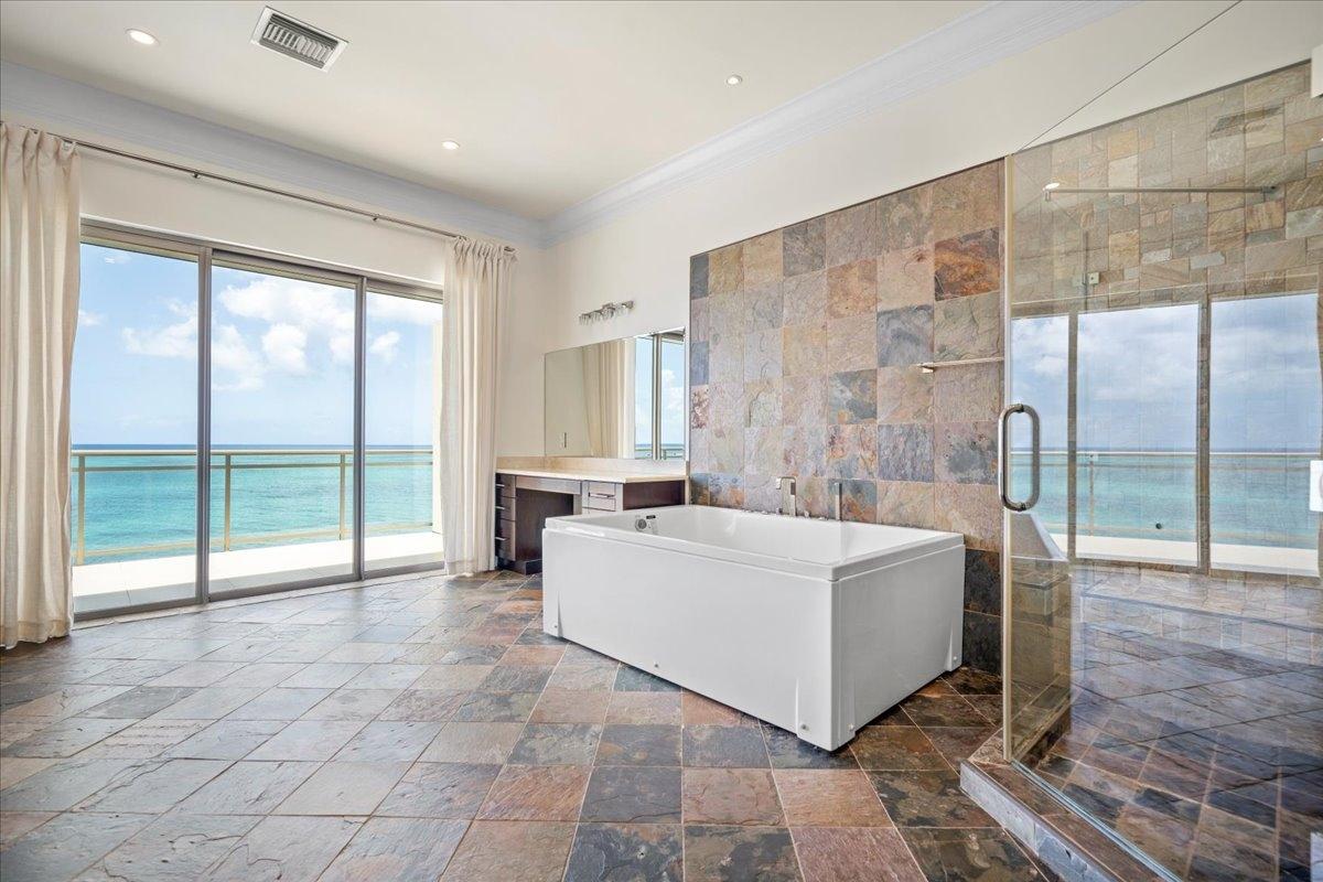 COLUMBUS COVE Unit: 601