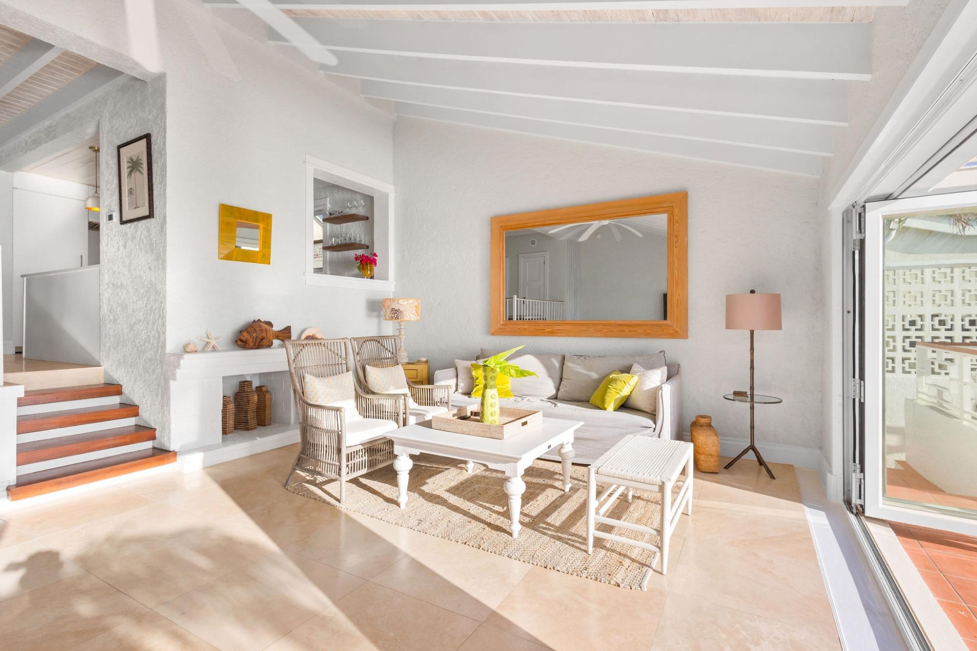 DOLPHINS VILLA & LOT OFB