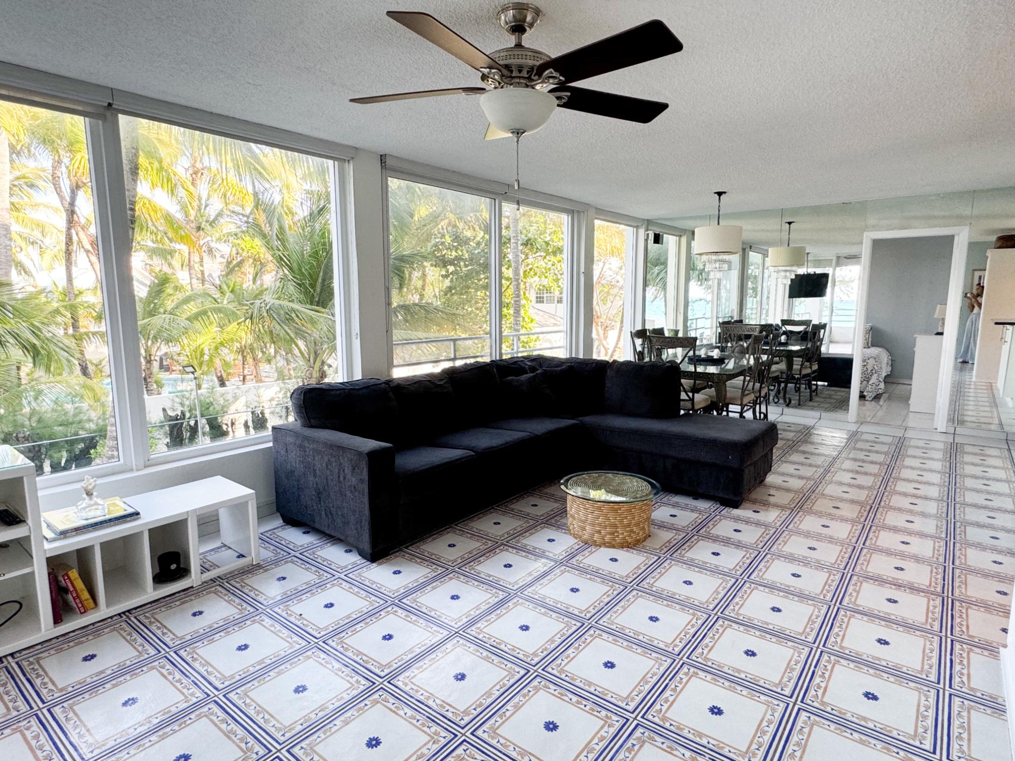 VISTA BELLA, CABLE BEACH Unit: 204