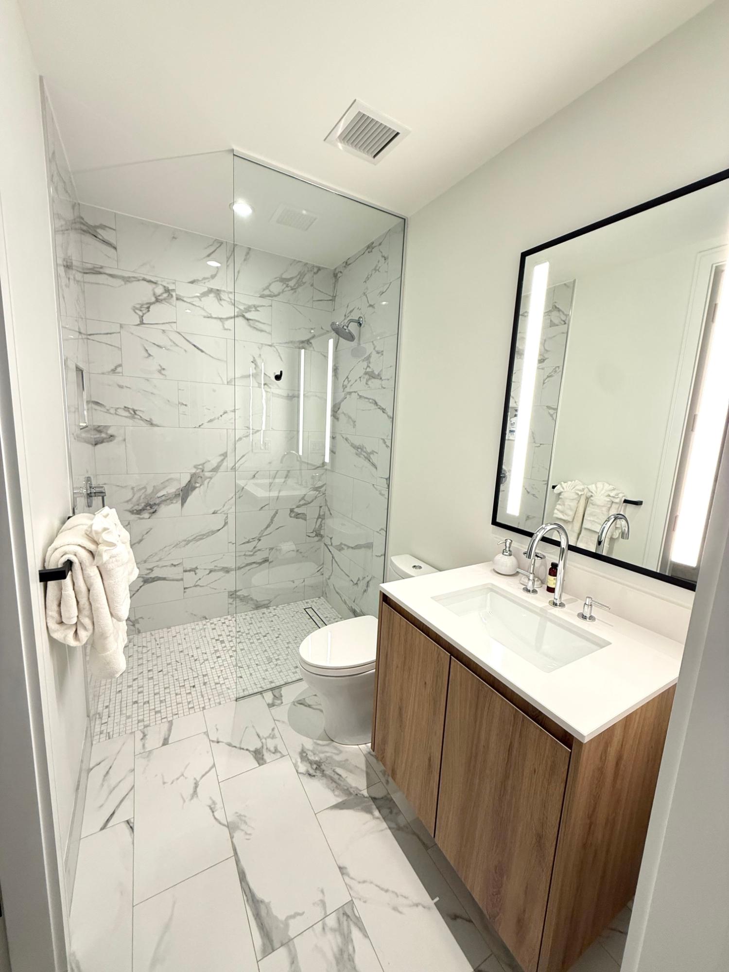 GOLDWYNN RESIDENCES Unit: 435