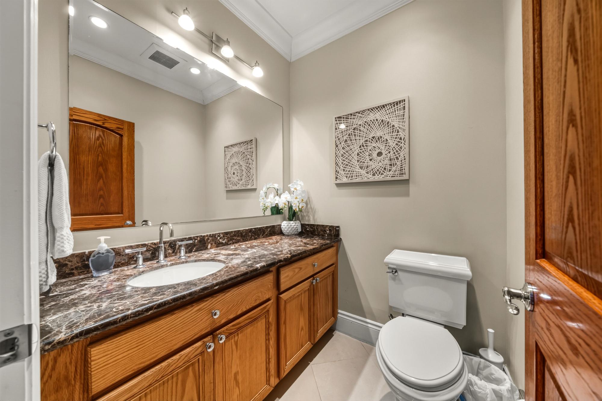 CAVES HEIGHTS Unit: 3C