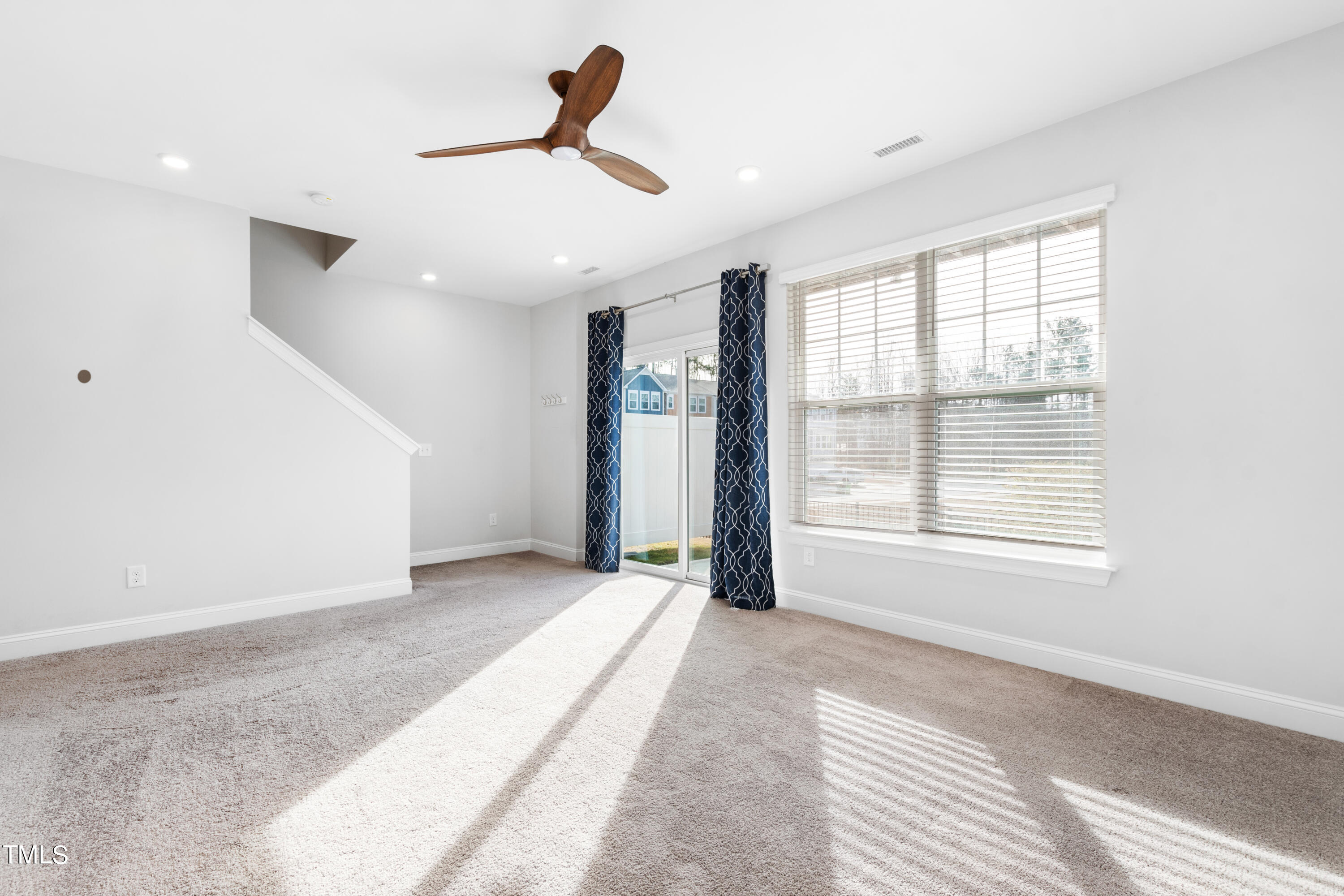 2883 Macintosh Woods Drive