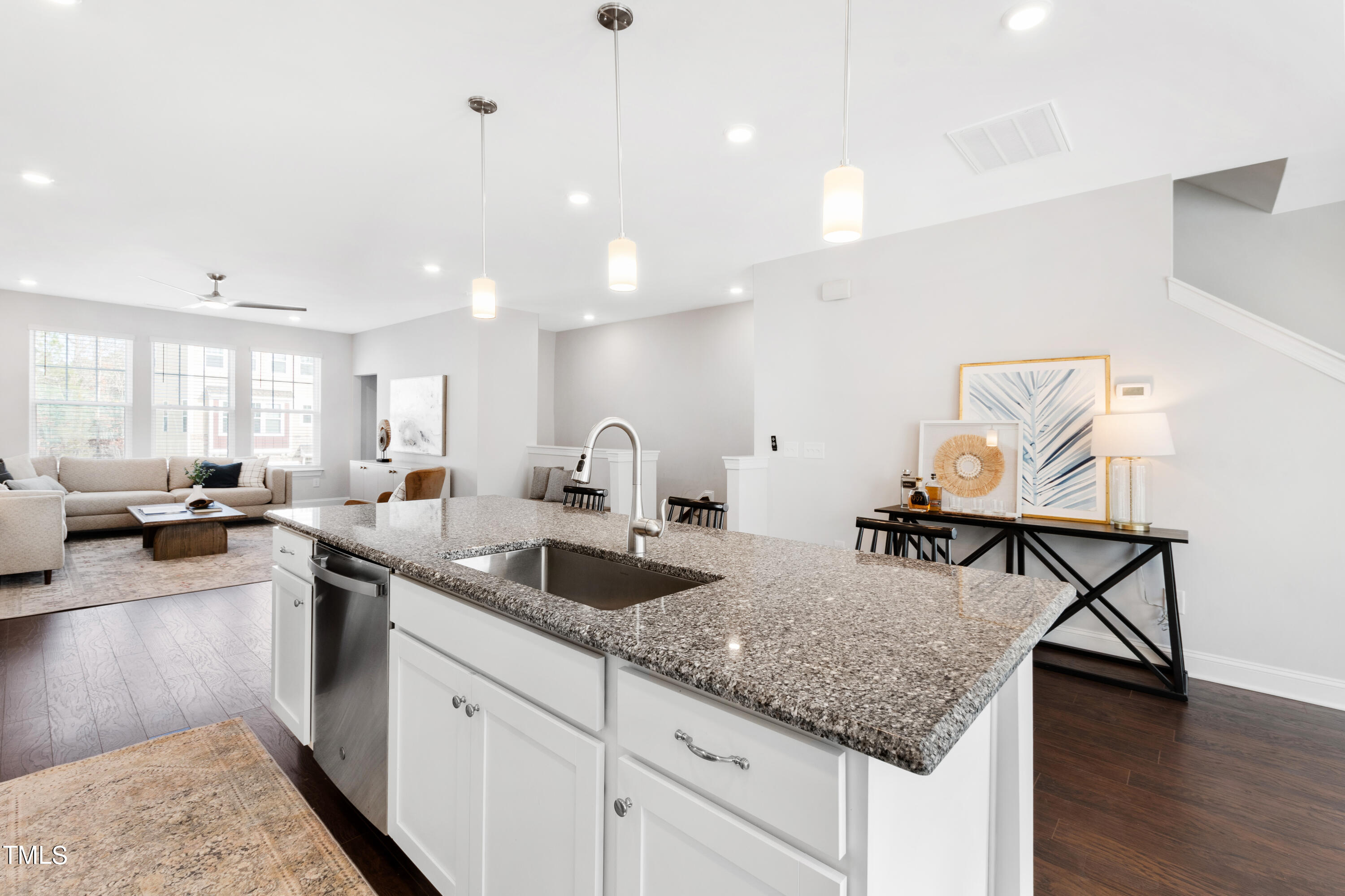 2883 Macintosh Woods Drive