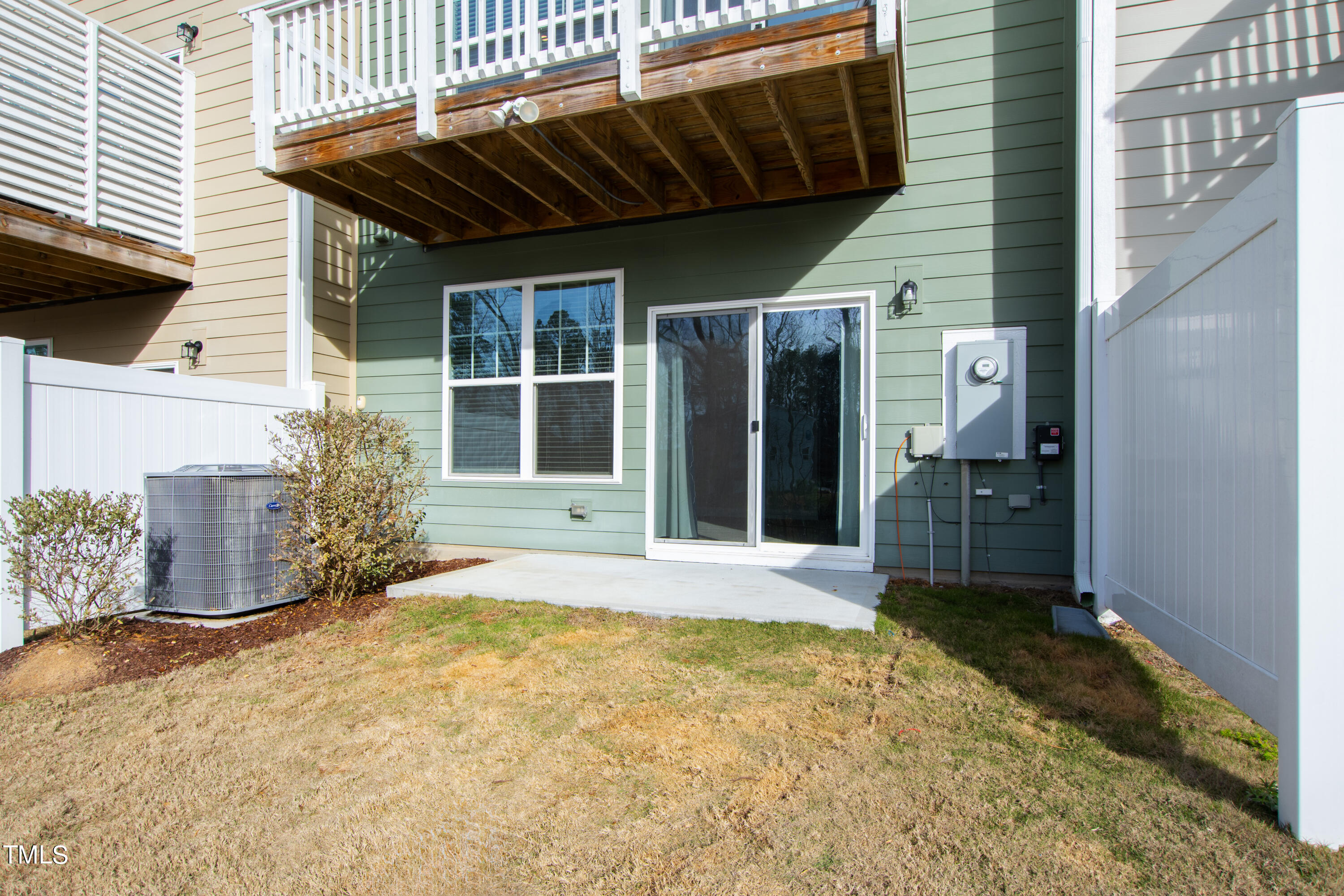 2883 Macintosh Woods Drive