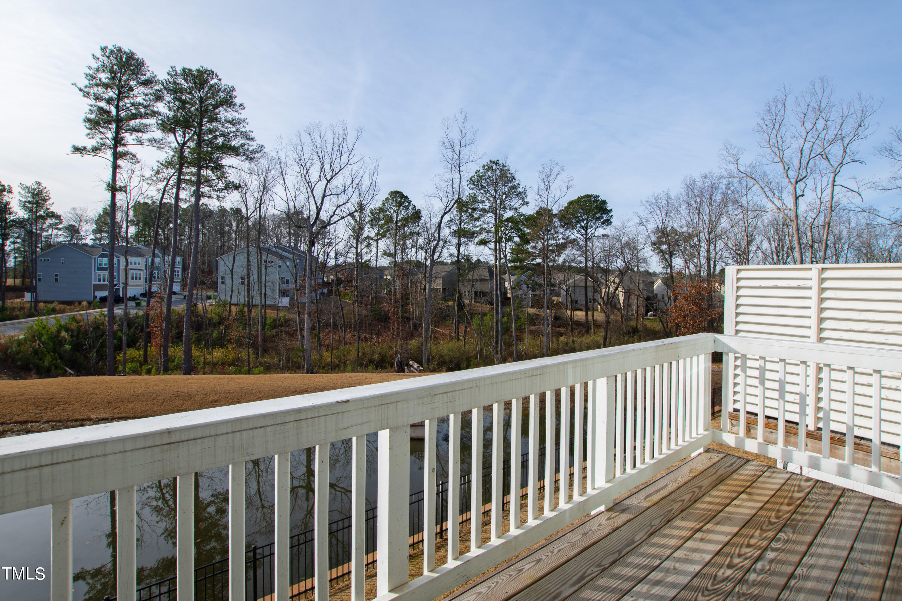 2883 Macintosh Woods Drive