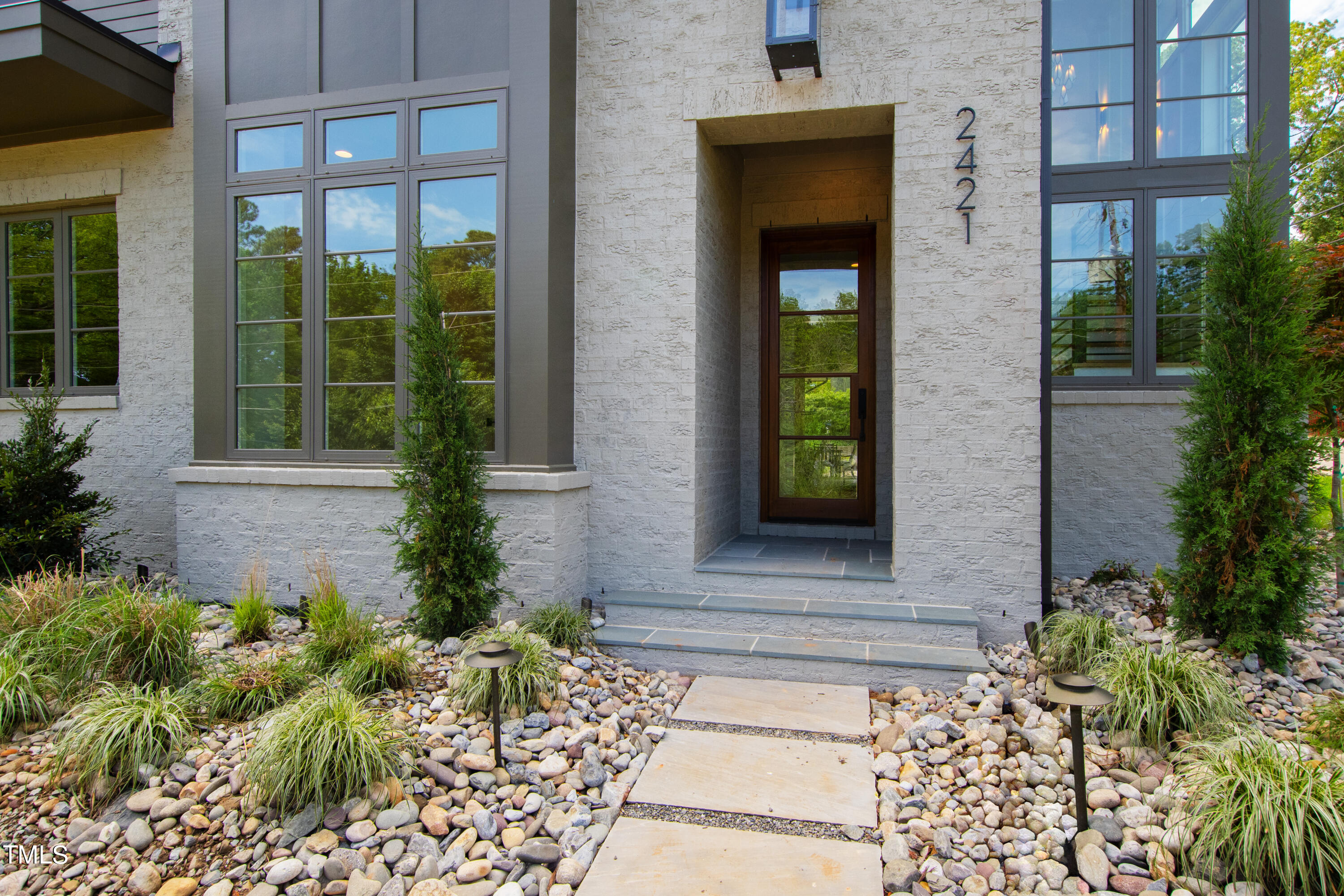 2421 Mayview Road