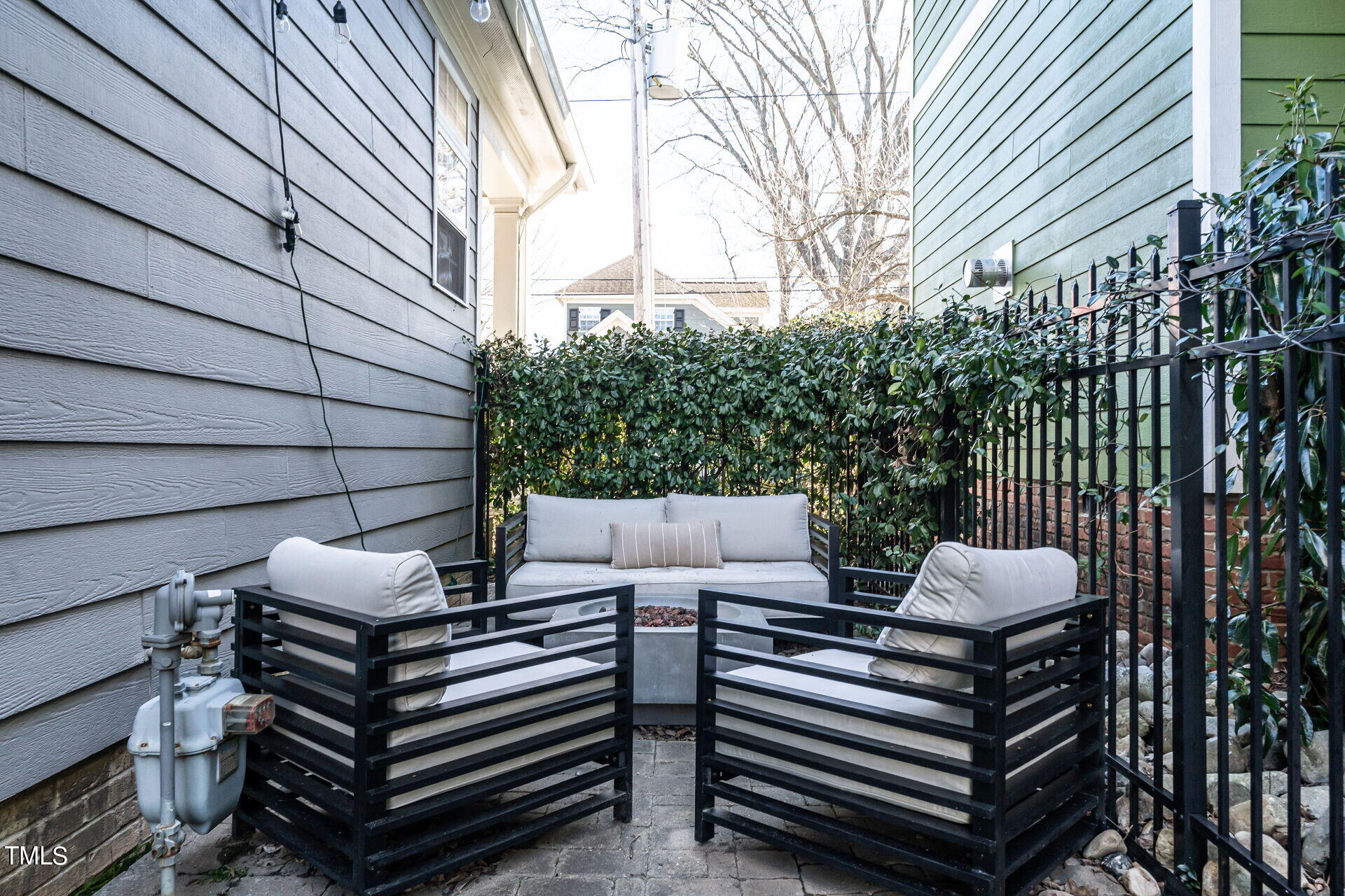 1221 N Blount Street