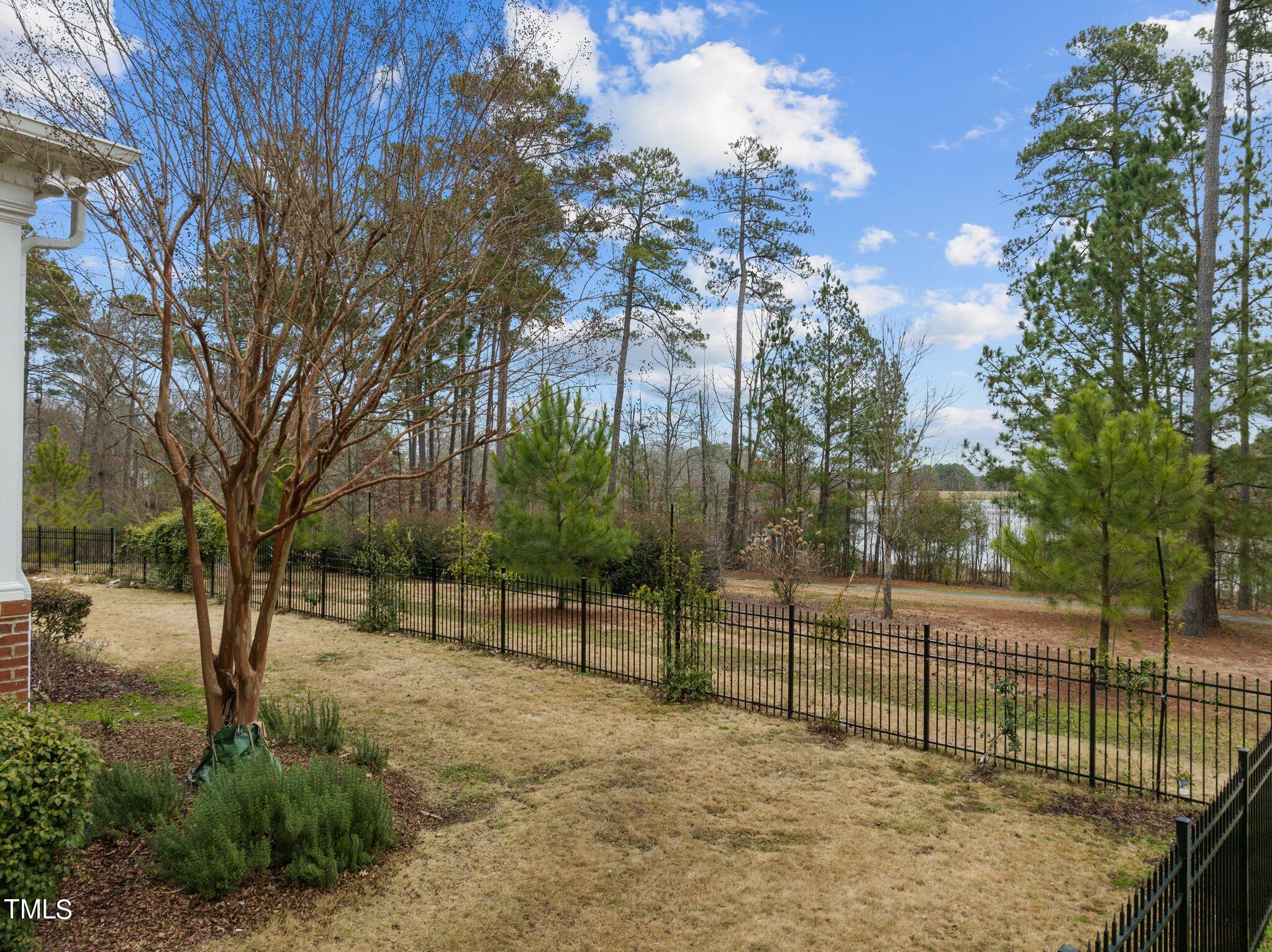 905 Dominion Hill Drive