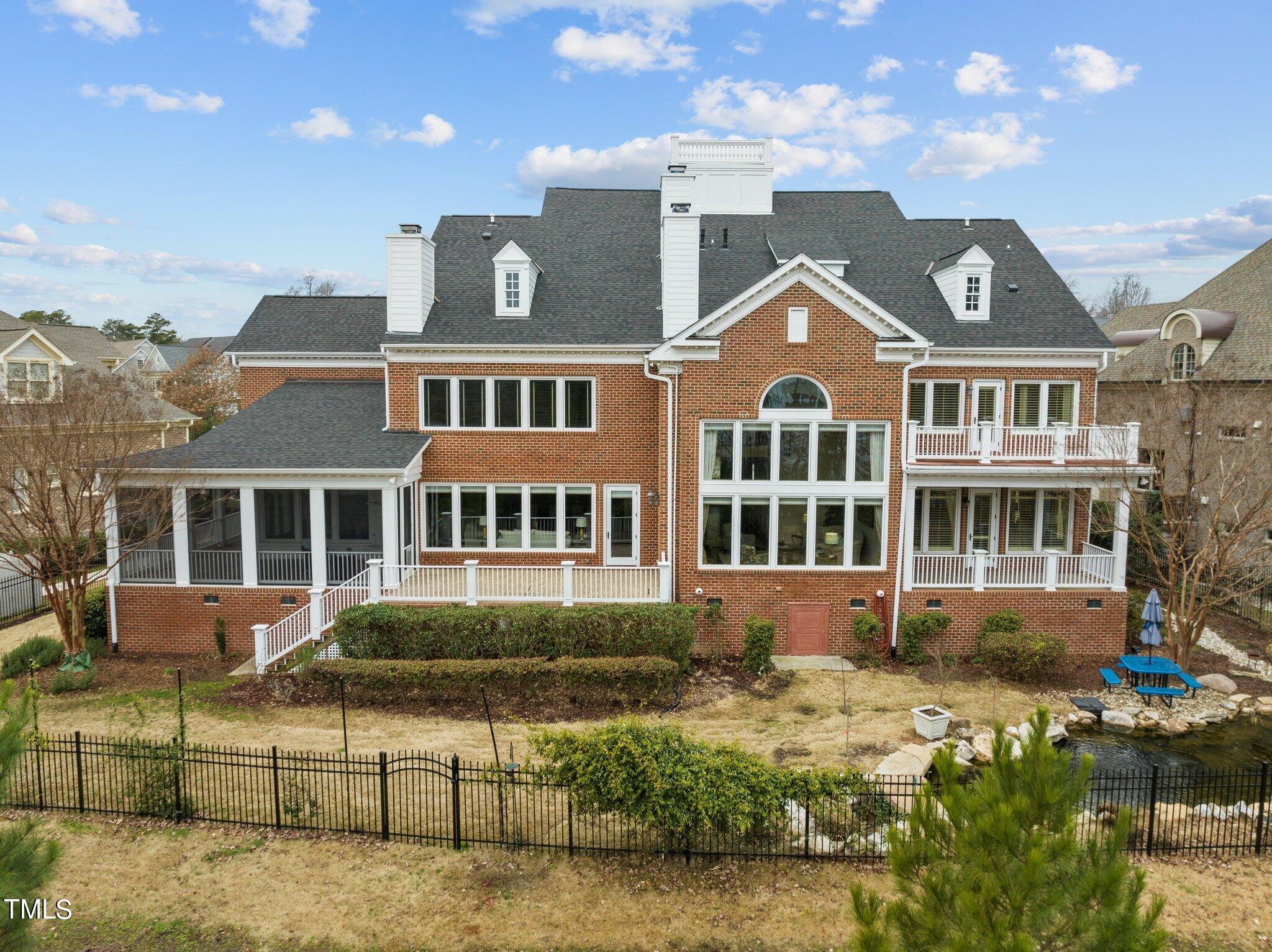 905 Dominion Hill Drive