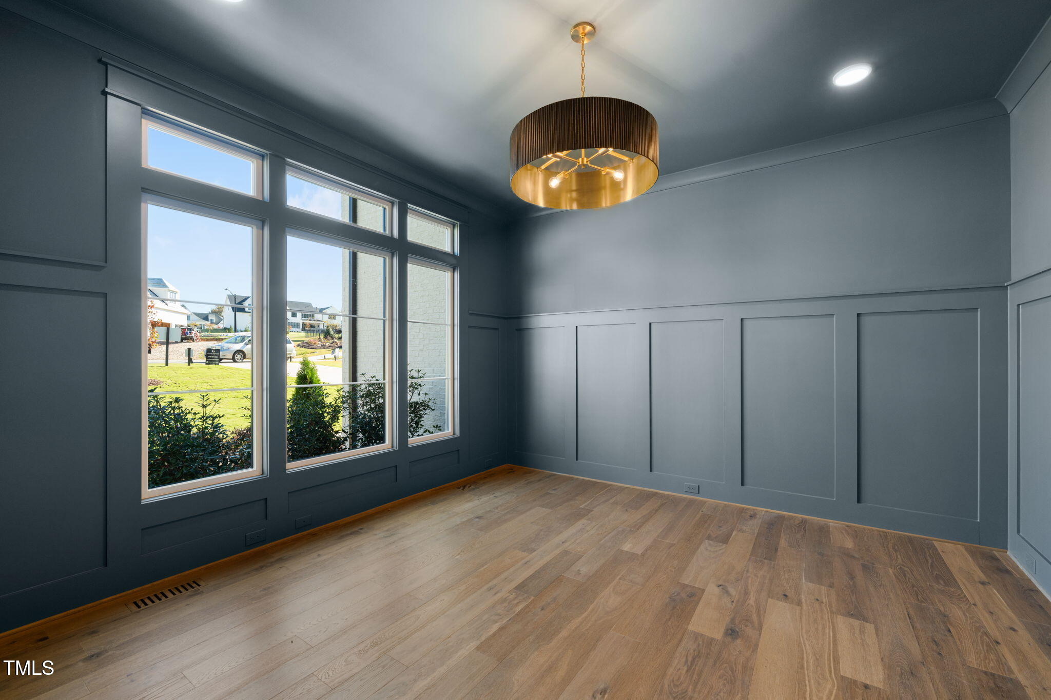 1601 Legacy Ridge Lane