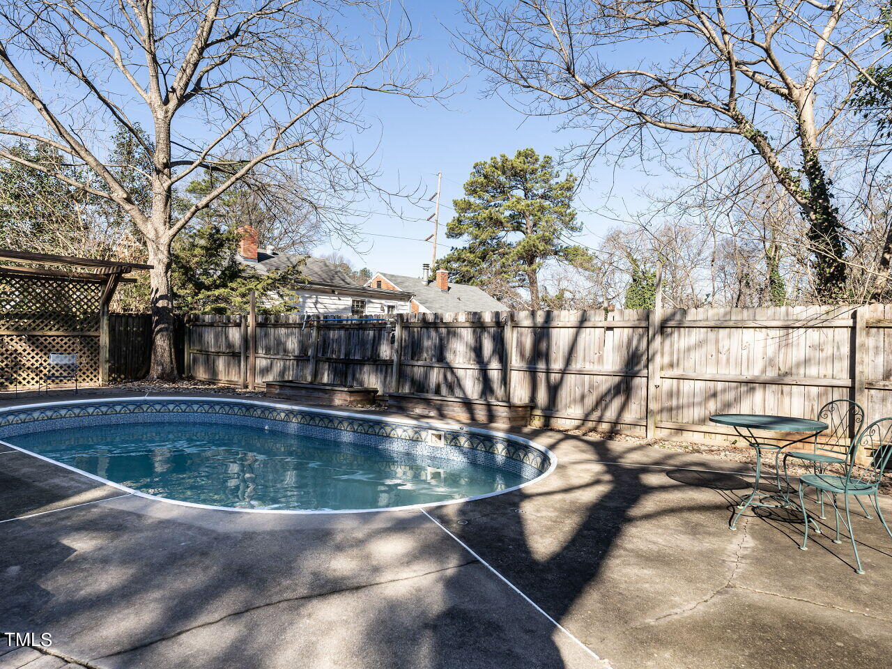 805 Young Street