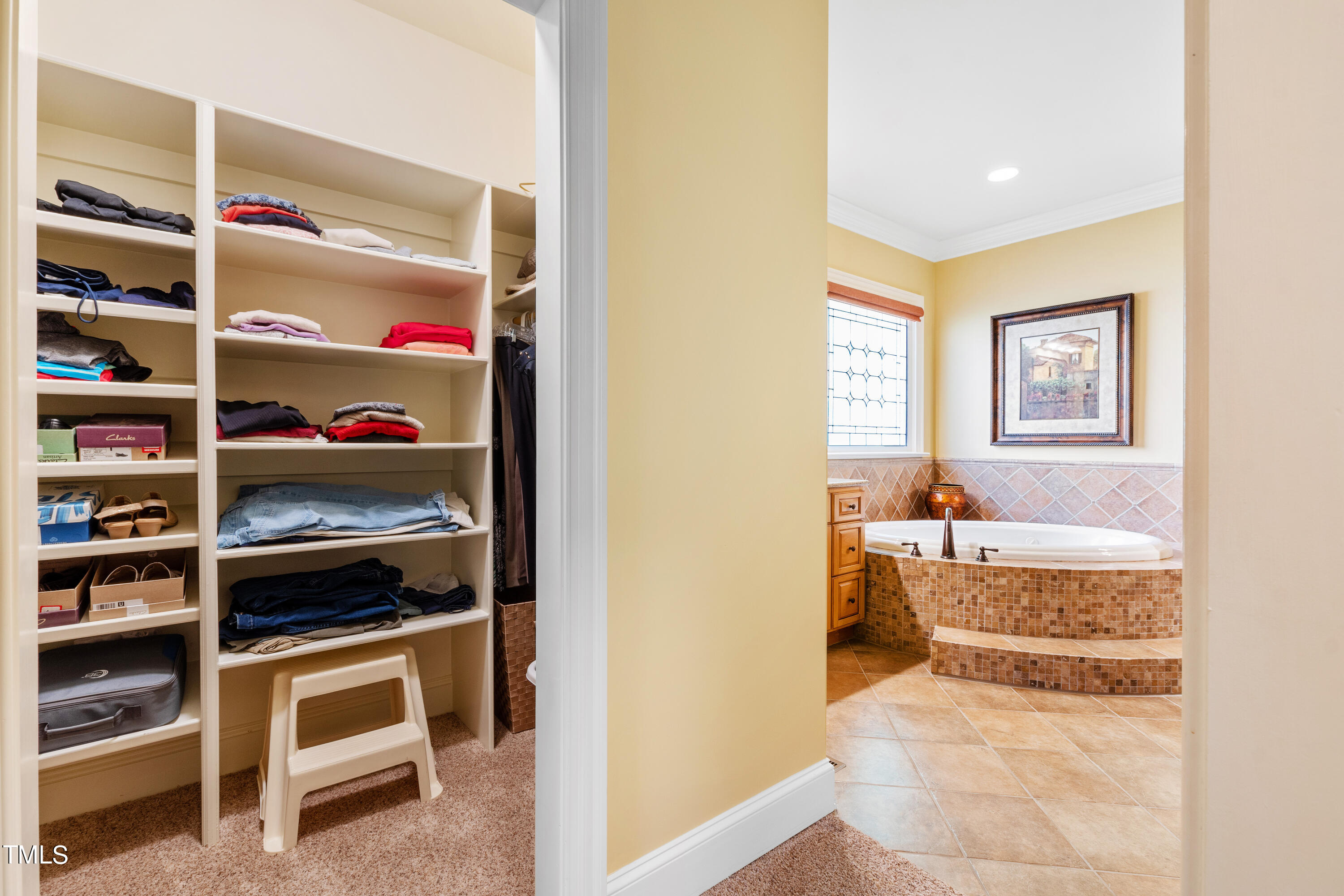 1012 Quiet Ridge Circle